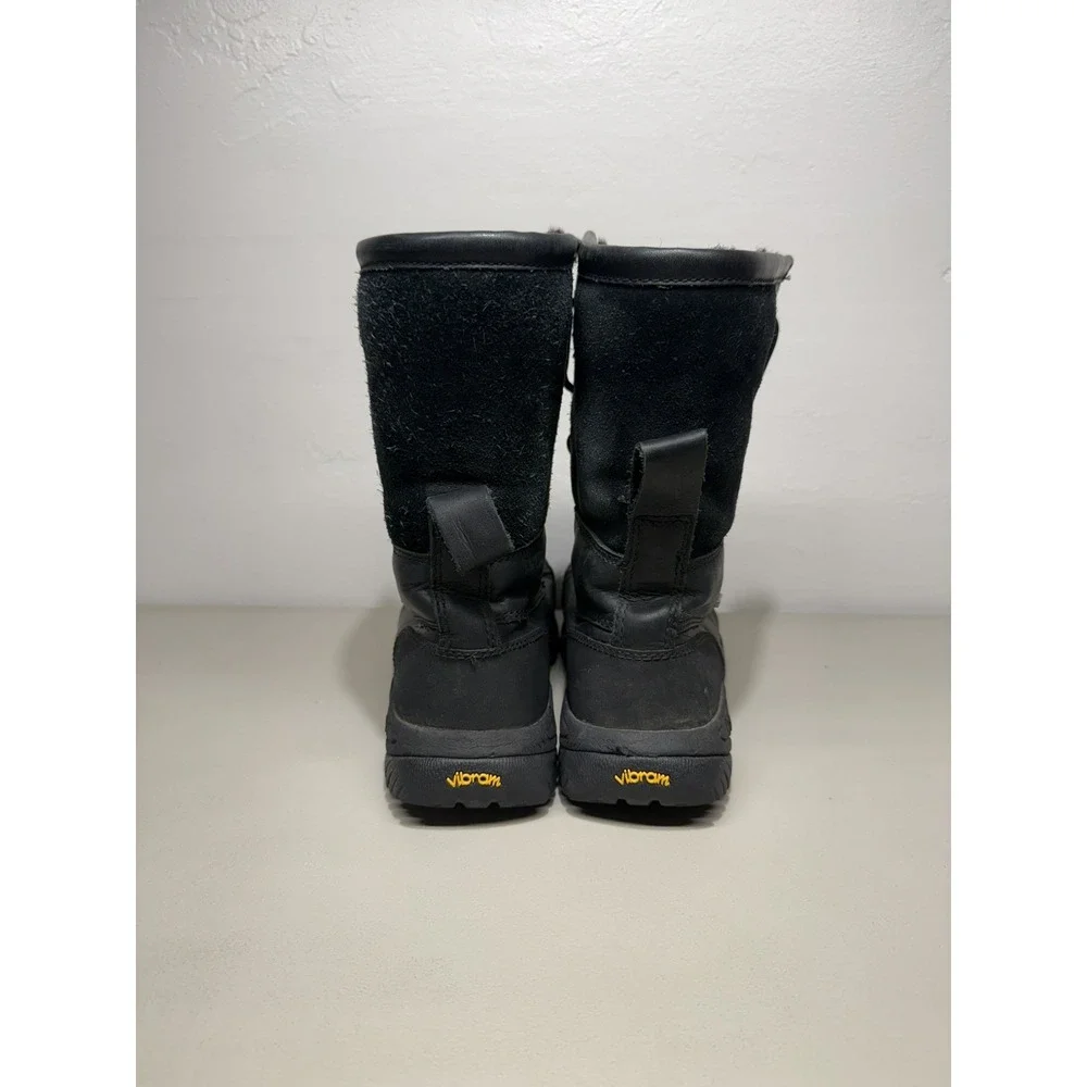 UGG Butte WP Leather Boots Vibram Soles In Black Mens Sz 7 Womens Sz 8.5